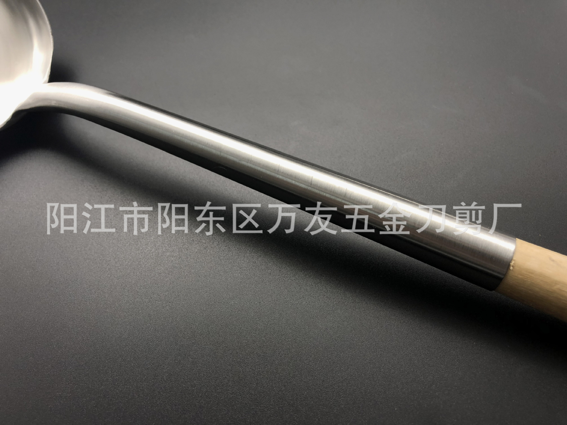 不锈钢锅铲手打木柄铲砂光加长铲1号2号3号 无磁厨师铲炒铲酒店-阿里巴巴