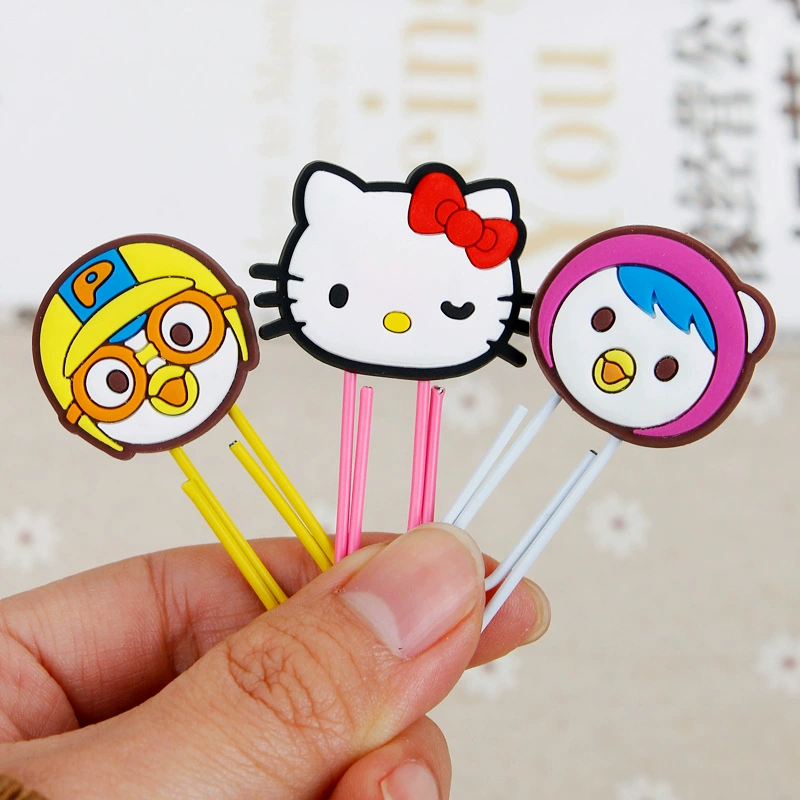 Small cartoon cute metal pin