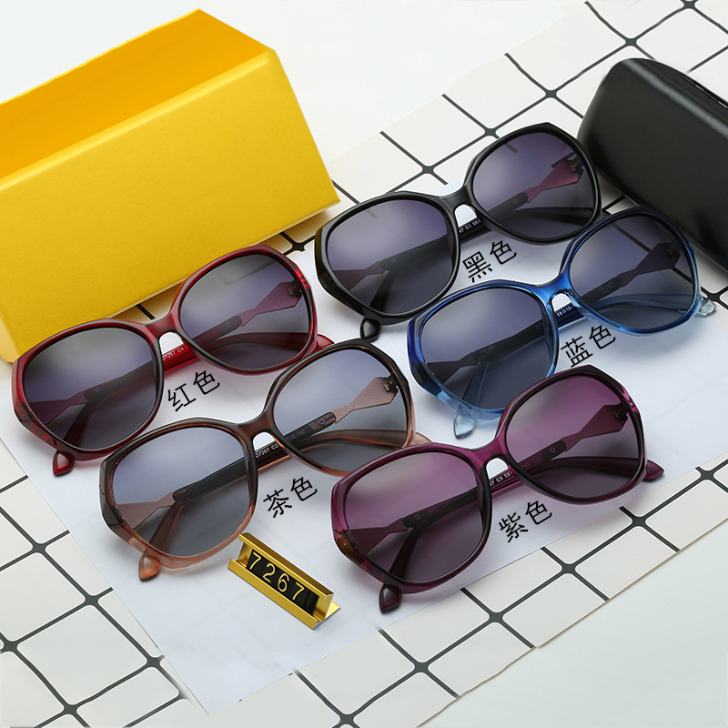 New Fashion Simple Style  Polarized Sunglasses display picture 1