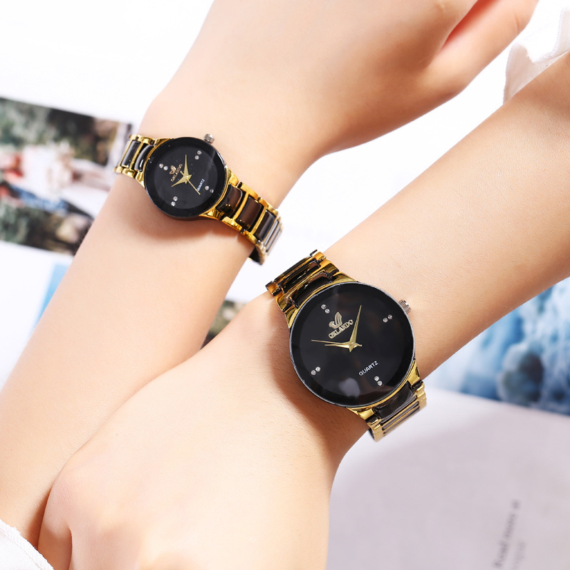 2020 Three-Color Quartz Watch Fashion Casual Set Rhinestone Steel Band Watch Couple Watch Ladies Watch in Stock