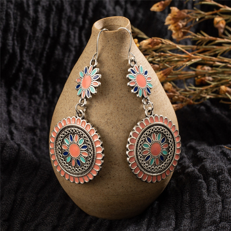 Pendientes De Flores Bohemias Vintage De Nueva Moda display picture 5