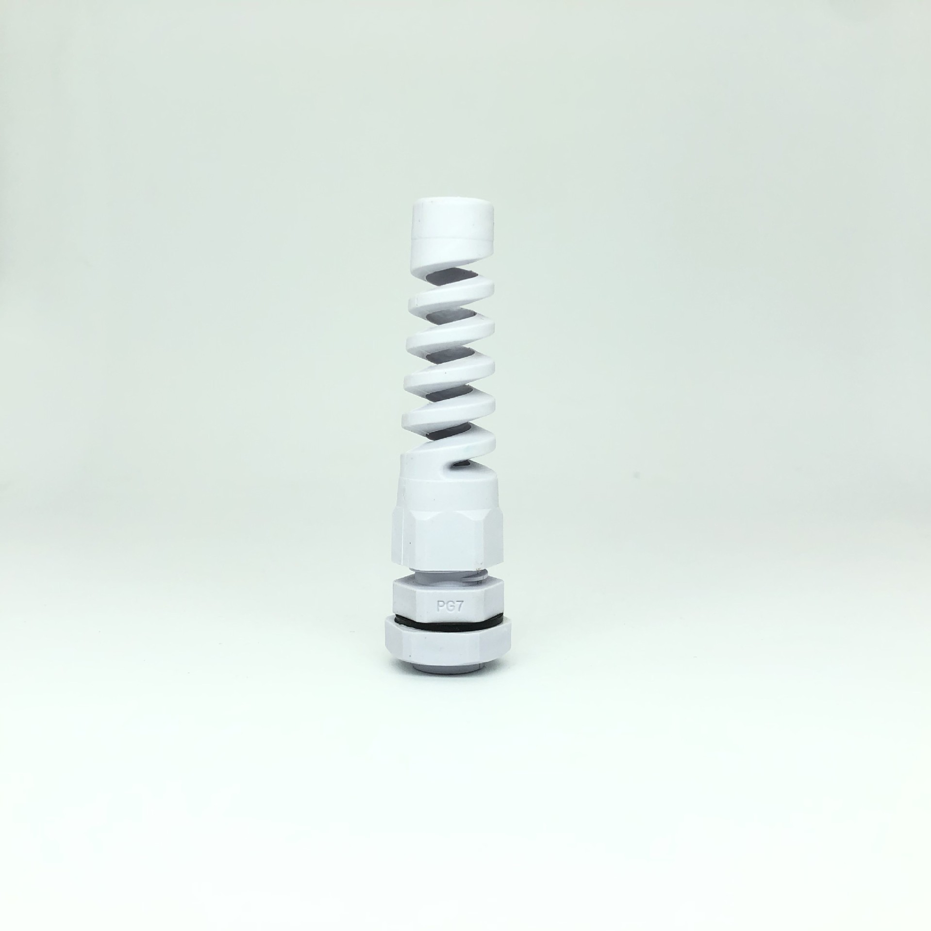 厂家直供M12/PG7分体防折弯电缆接头尼龙防水固定头耐扭式保护