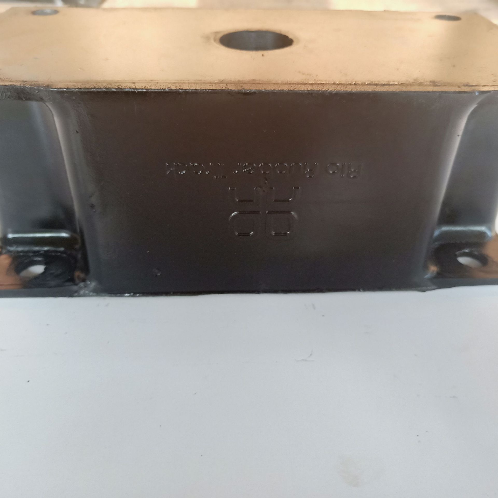 长方形进口打桩机减震块