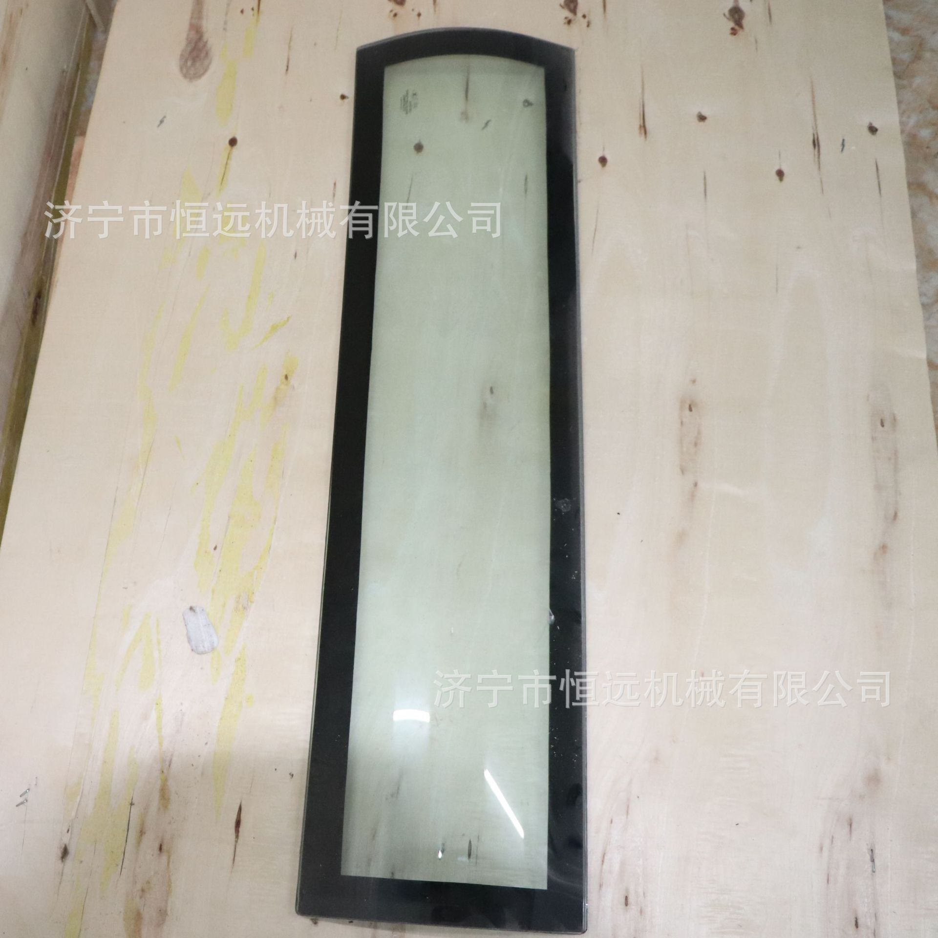 现货供应 挖掘机抓木机前挡风全车玻璃 驾驶室玻璃 大弧度玻璃|ru