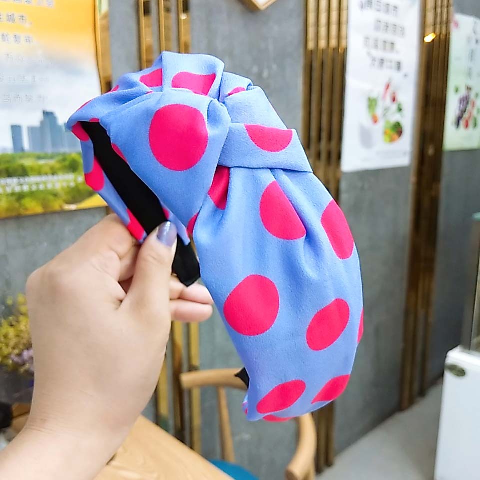 Das Neue Breit Krempige Polka Dot Geknotete Stirnband Retro Candy Color Haarschmuck Koreanische Version Des All-match-gesichts Wasch Kopfband Frauen display picture 8