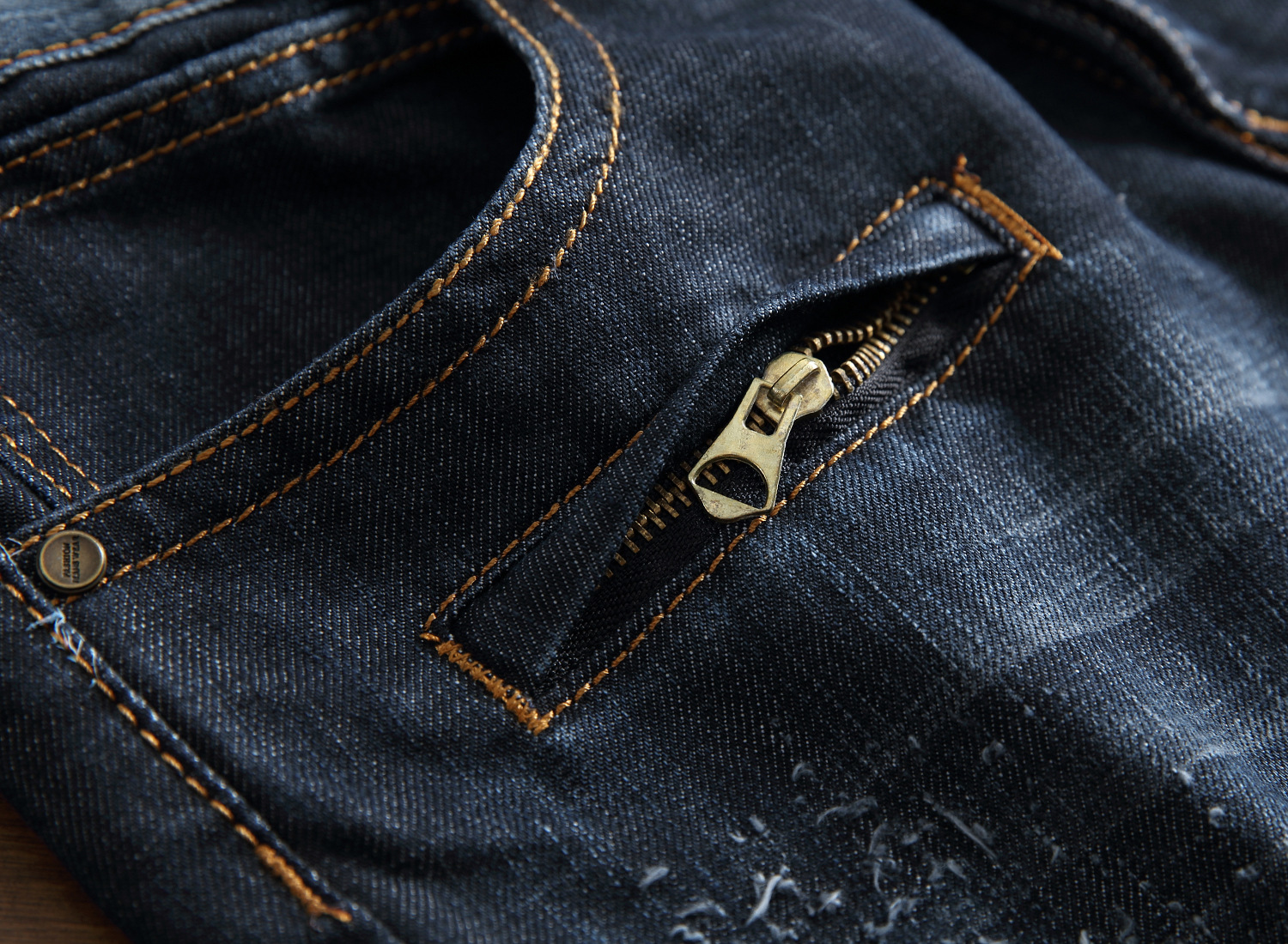 Jeans da uomo stile elastico con cuciture a compressione Zou piccoli jeans a gamba dritta_voghion.com