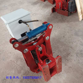 龙门吊电动液压夹轨器安装图片 起重机弹簧液压夹轨器厂家