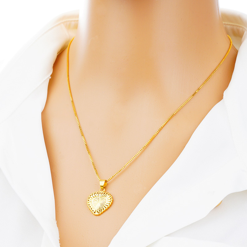 Accesorios transfronterizos nuevo Vietnam oro melocotón corazón colgante mujer Europea oro amor collar imitación oro joyería de la boda