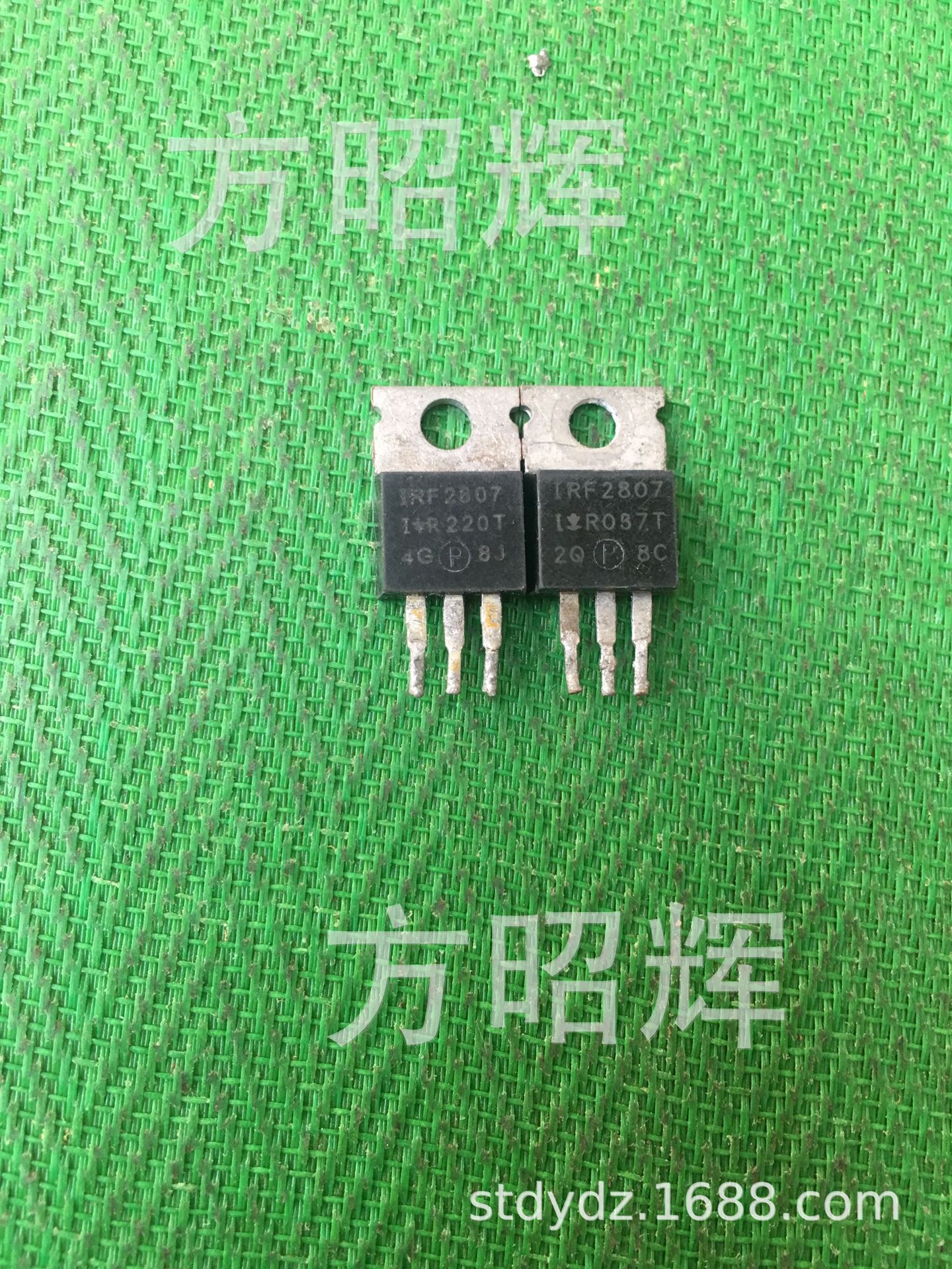 低价批发自动电脑测试拆机场效应管IRF2807