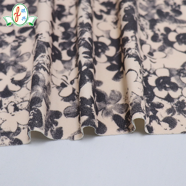 ����82%����18%����ֲ�ﻨ������ӡ����֯���ϵ���Ӿ������