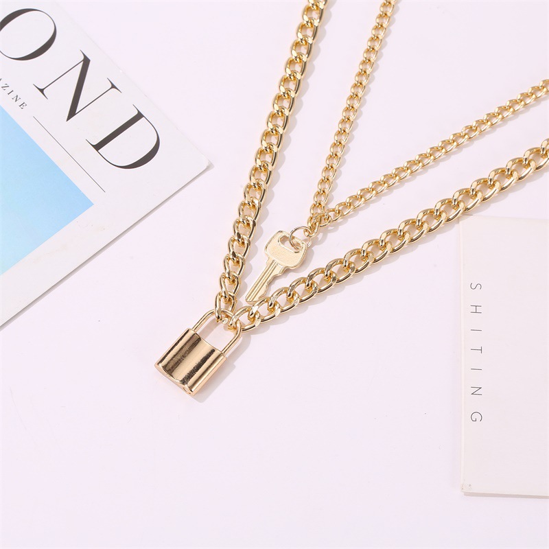 Commerce Extérieur Nouveau Collier Hip Hop Tête De Verrouillage Clé En Métal Pendentif Collier Collier Exagérée Épaisse Chaîne Double Couche Collier display picture 6