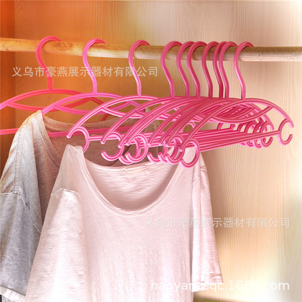Children's cute hanger for home use