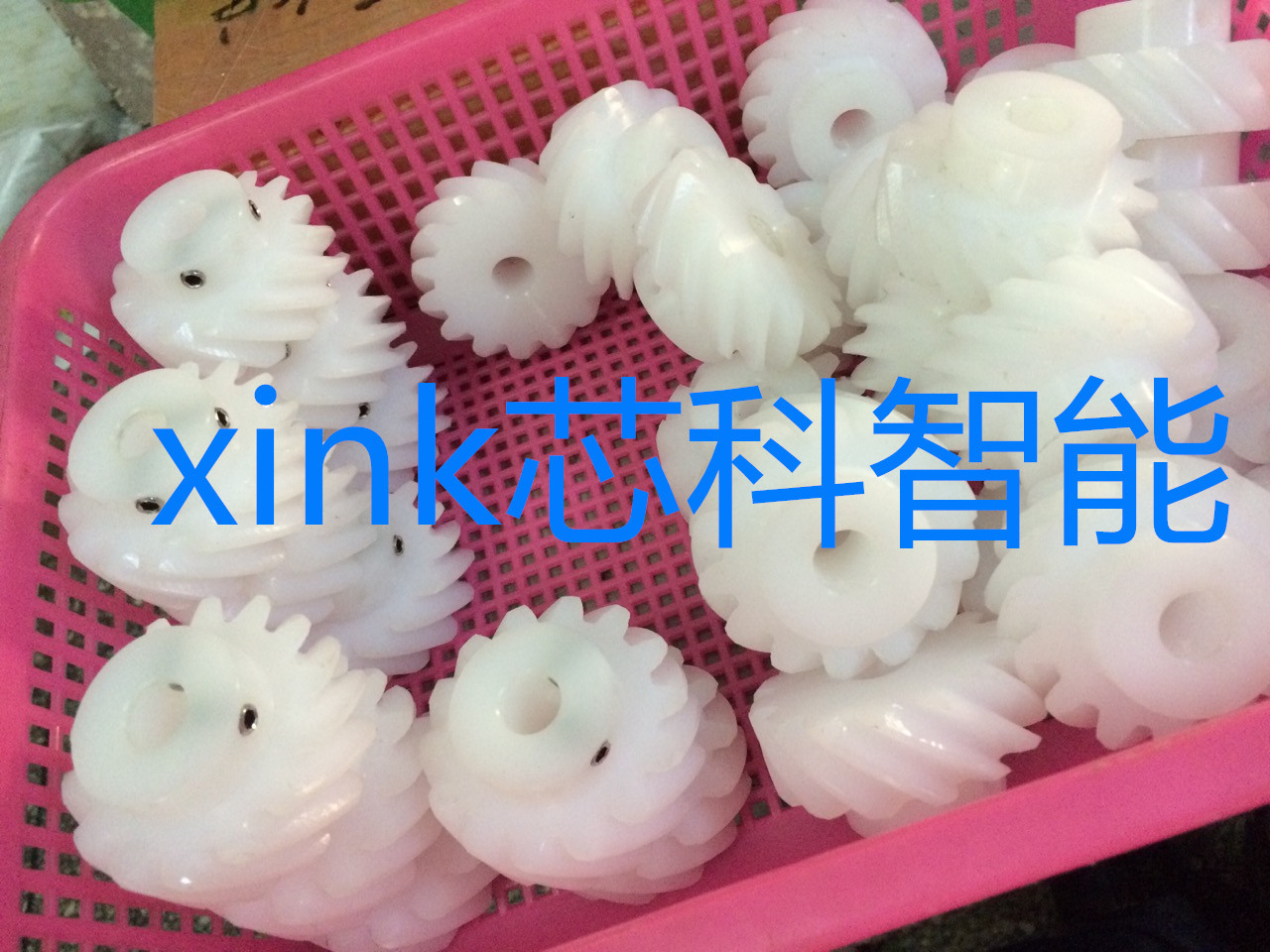 防静电UPE滚轮  导电UPE滚轮 白色UPE滚轮MC尼龙齿轮，UPE斜齿轮