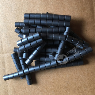 D8*8 �S��ֱ�N�� 늸к�ɫ�A�δ��F�����ڃ�ͯ��ߌ��ô��