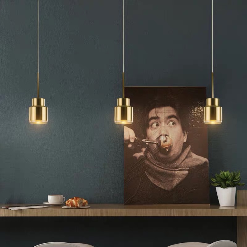 Nordic Post-modern Metal Light Luxury Restaurant Dining Table Chandelier Creative Personality Golden Cafe Bedside Lamps
