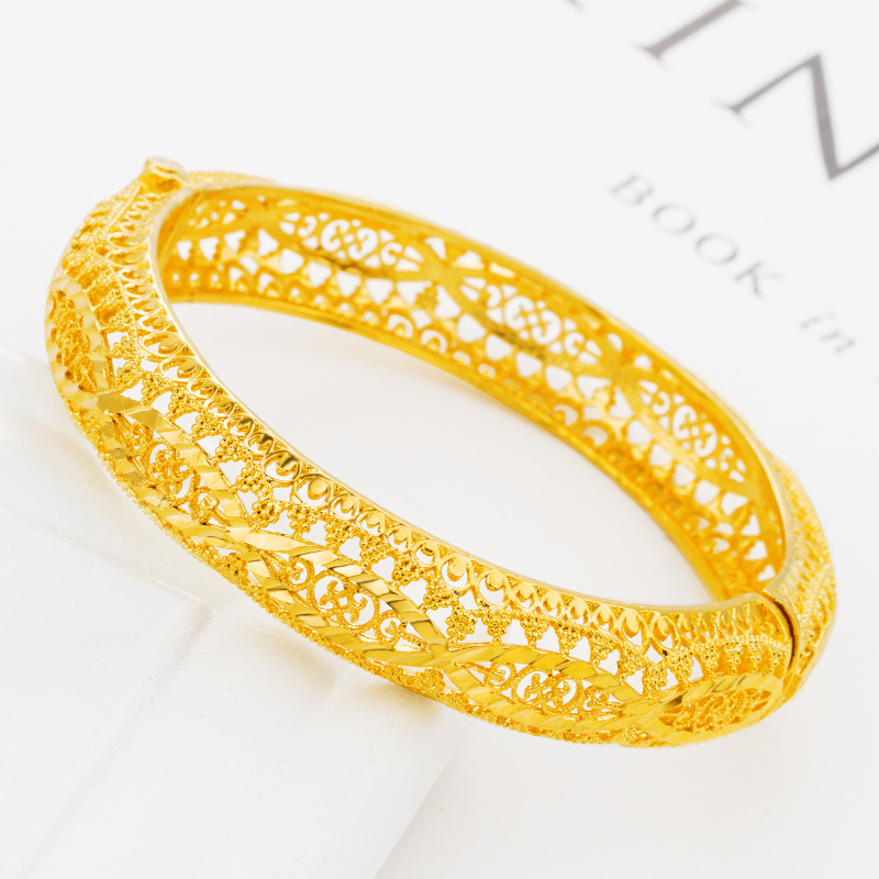 Nuevo hueco cloisonne oro pulsera abierta mujer imitación 999 oro joyería de la boda cara ancha hebilla pulsera al por mayor