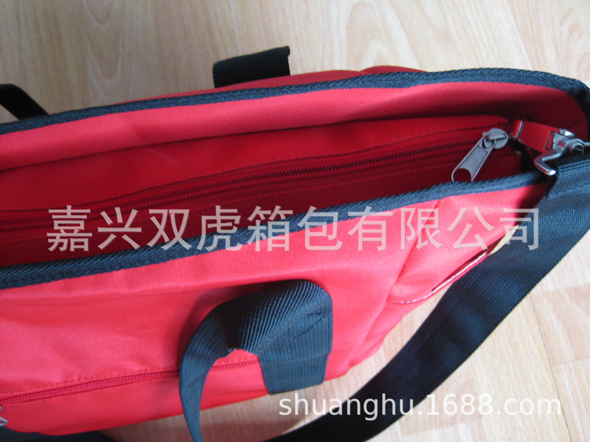 花瑶妈咪包红色shxb照片 004.jpg