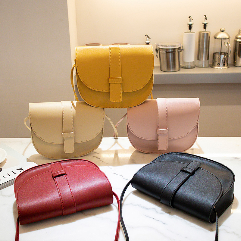 Trendy Solid Color Saddle Bag 2025 Japanese and Korean Style Shell Women's Bag Shoulder Bag Crossbody Personalized Mobile Phone Small Bag Wholesale