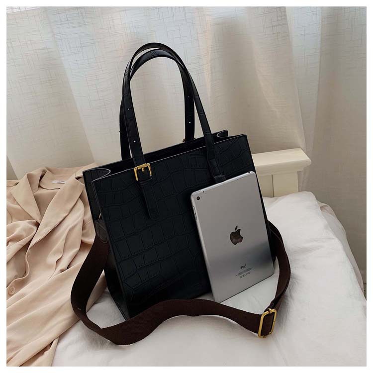 Fashionable Tote Bag