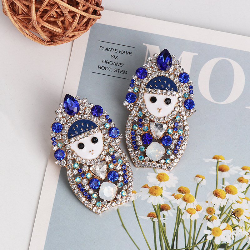 Hot Sale Doll Blue Diamond Stud Earrings Elegant Women's Jewelry Earrings Jewelry display picture 3