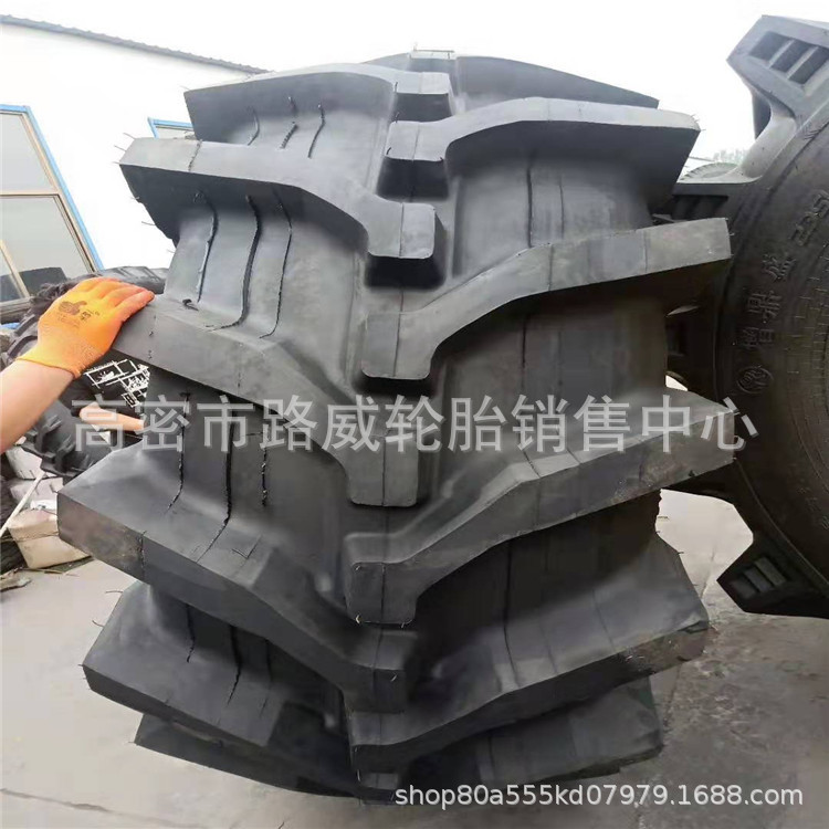 山东水田 900 60-32 收割机用R-2农用轮胎 900/60R32