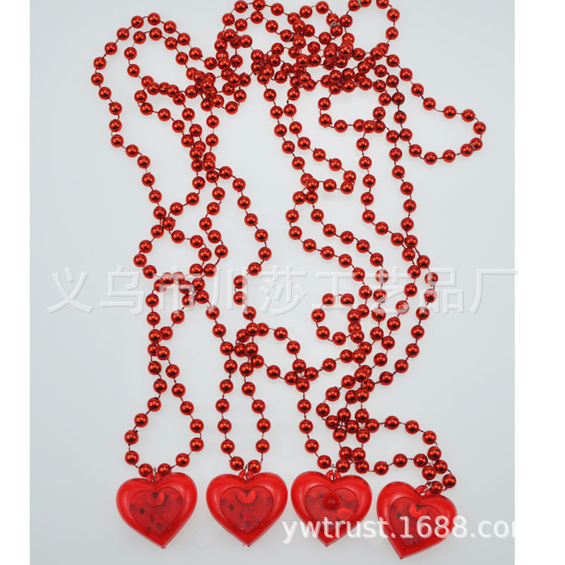 Retro Heart Shape Plastic Beaded Unisex Pendant Necklace display picture 16