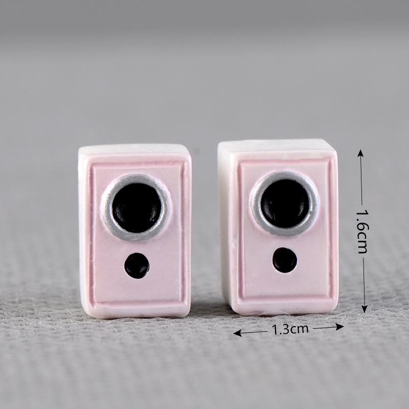 Hogar moderno muebles pequeños TV gabinete de audio tocador hervidor espejo ordenador dispensador agua resina pequeños adornos