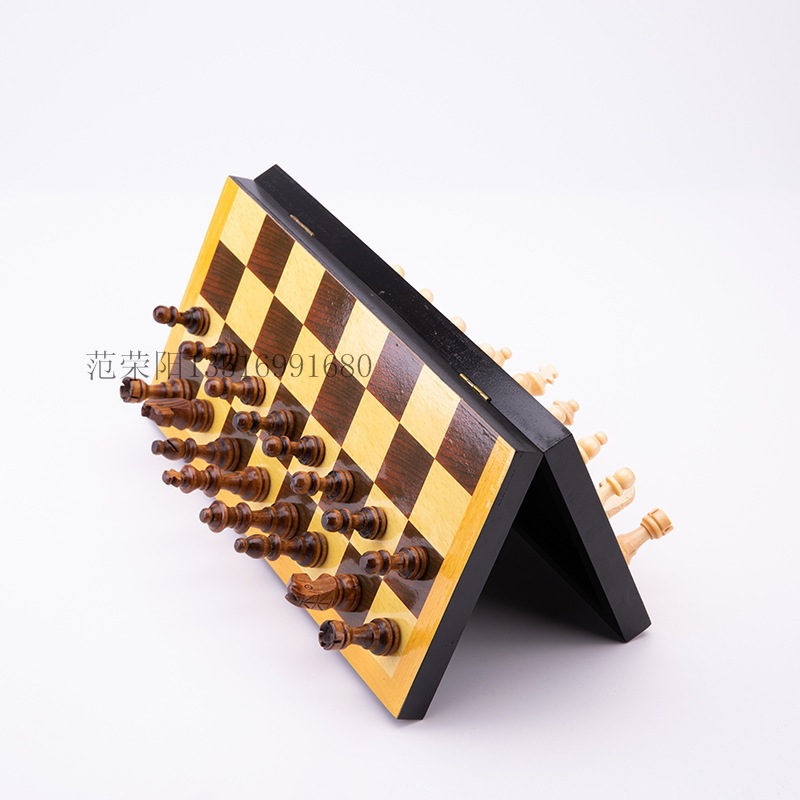 厂家自产自销精品带磁国际象棋 内贴绒布 盒子尺寸29cm