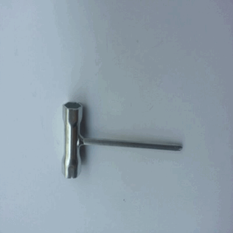 厂家直销套筒扳手  十字米字一字三用扳手 手动镀锌扳手量多从优