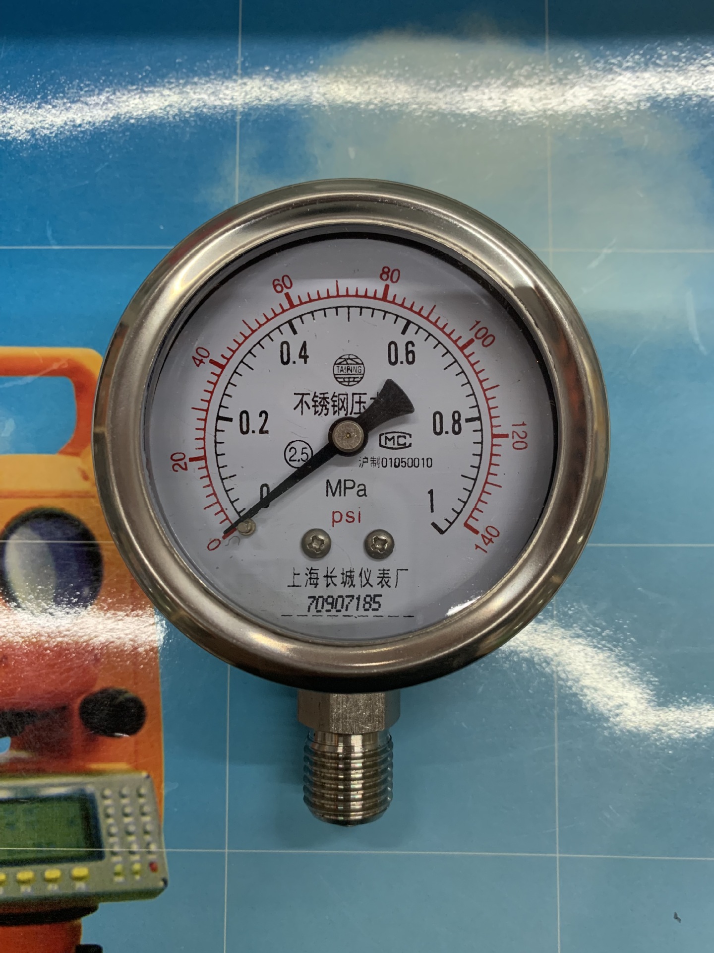 上海长城全不锈钢耐震压力表Y60-BF螺纹14*1.5MMYN-60BF