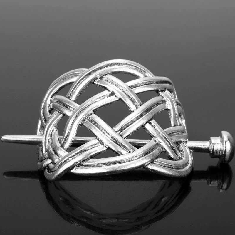 Сплавной ретро шпилька (Mo Chun), дизайн Celtic‑knot, электропокрытие, 4.5×5.9×8 см