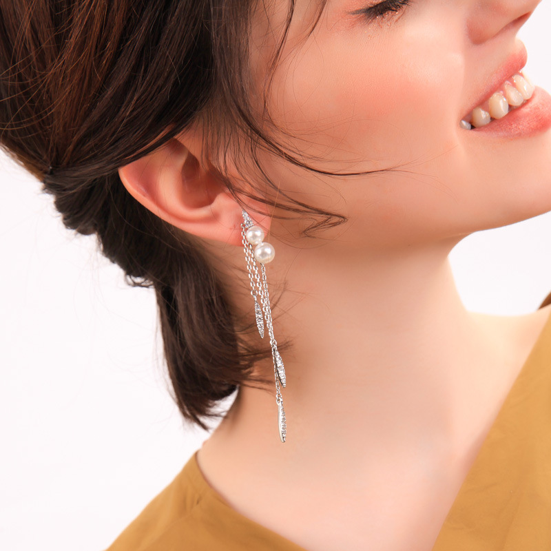 Lange Kreative Perlen-quasten-diamant-ohrringe Ohrringe Weibliche Europäische Und Amerikanische Mode Temperament Zeigt Dünnes Gesicht Ohrringe Ed01964d display picture 1