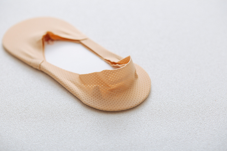 breathable mesh silicone non-slip invisible socks  NSFN40097