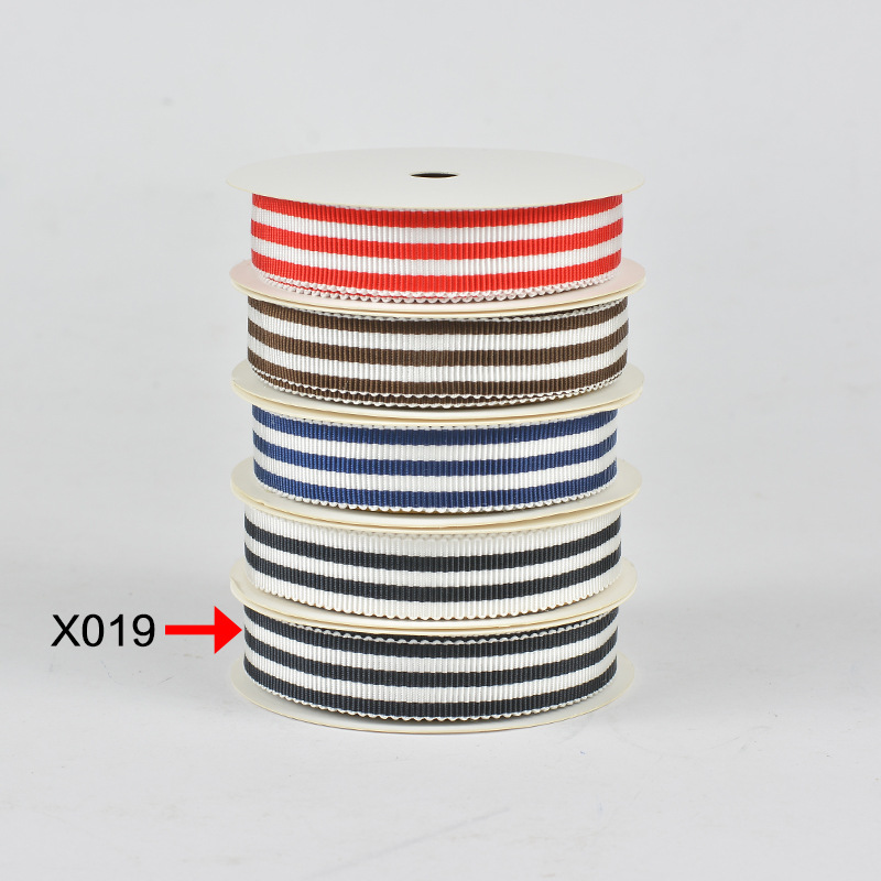 Tres colores a rayas poliéster sombrero cinturón ropa bolsa accesorios envoltura cinturón caja de regalo embalaje dentado cinta hilado teñido sombrero cinturón