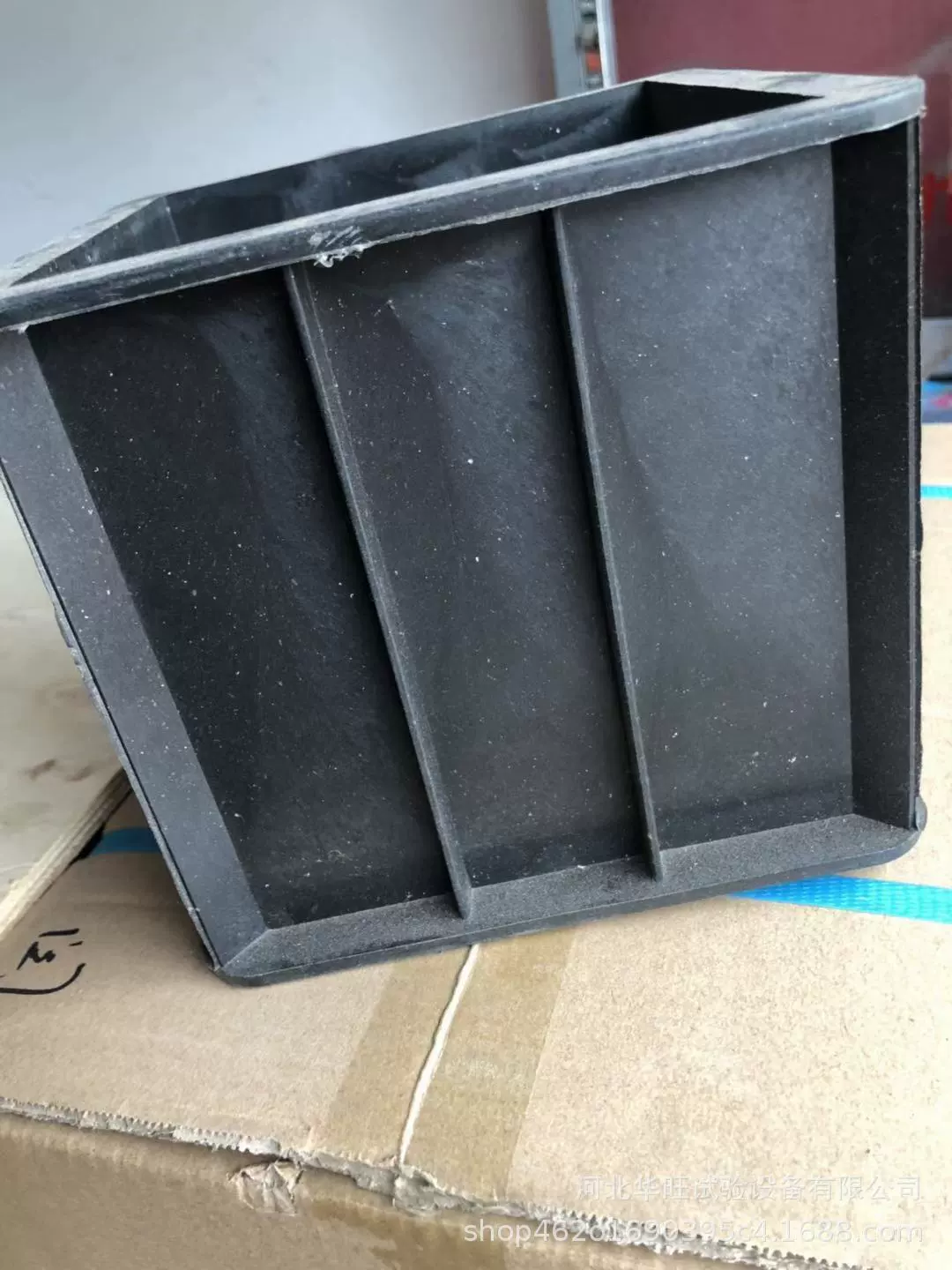 Оптом и в розницу полипропиленовый материал 150 квадратная бетонная форма для испытания на сжатие 150*150*150 Черная Пластиковая форма
