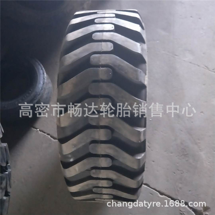 销售10.0 75-15.3农用收割机轮胎 打地机轮胎
