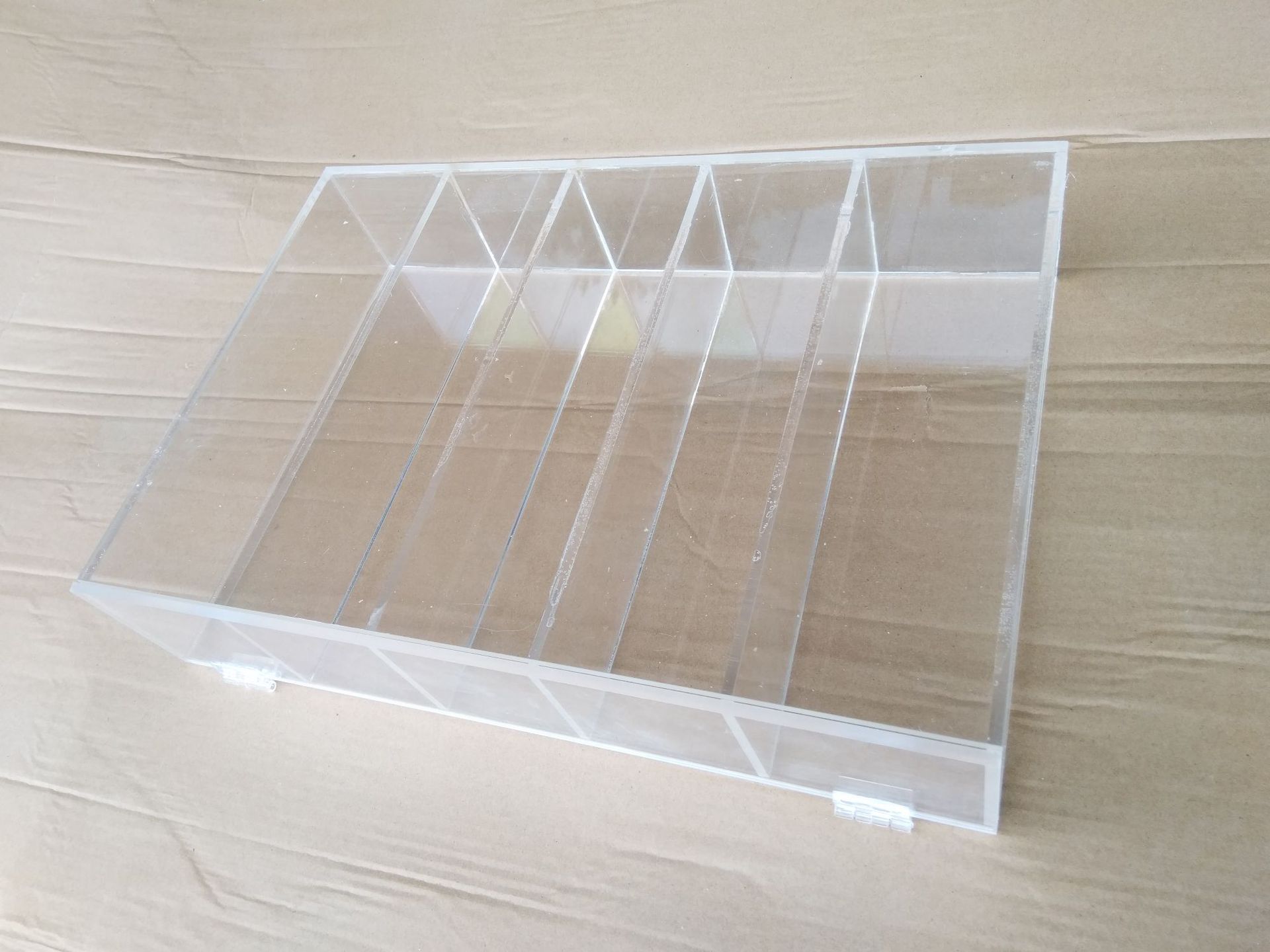 透明亚克力板有机玻璃板材加工定做激光雕刻抛光磨砂广告展示柜盒