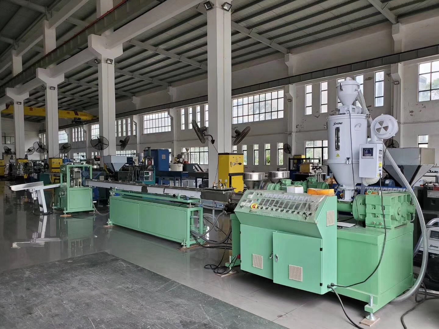 高效率一出四PP棒材押出机PP棒生产线外形尺寸标准