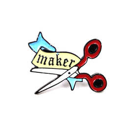 欧美跨境新品个性创意卡通裁衣剪刀合金滴油胸针牛仔包包百搭饰品