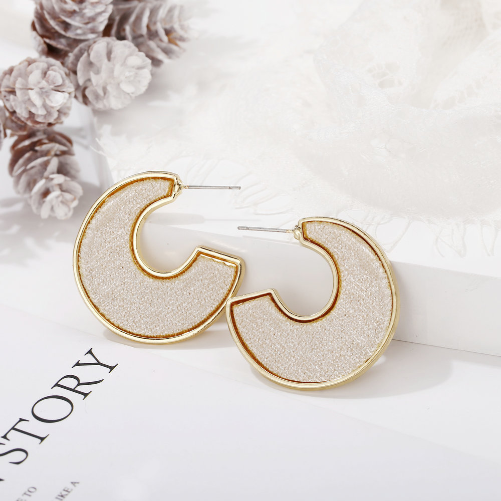 Simple Opening C-shaped Earrings display picture 6