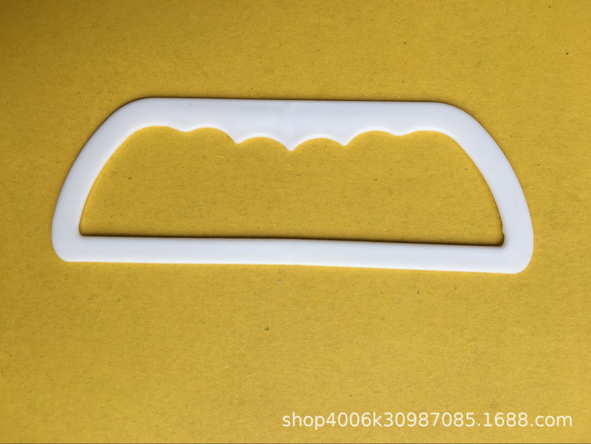 厂家直销大小号锯刀手提.网袋手提编织袋塑料袋锯刀手把白色现货