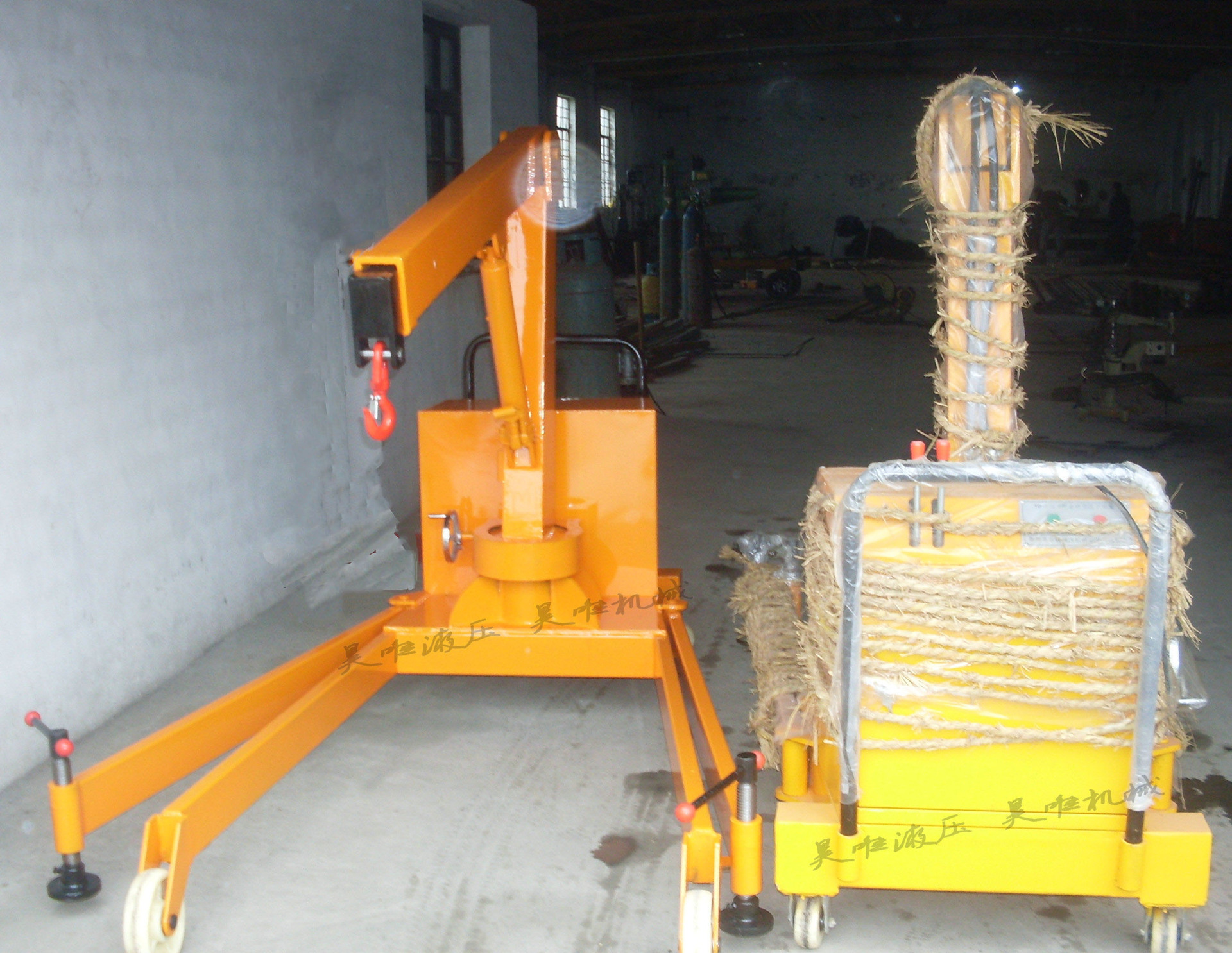 供应自行走起重机 液压吊车 小型起重机 全电动起重机|ms