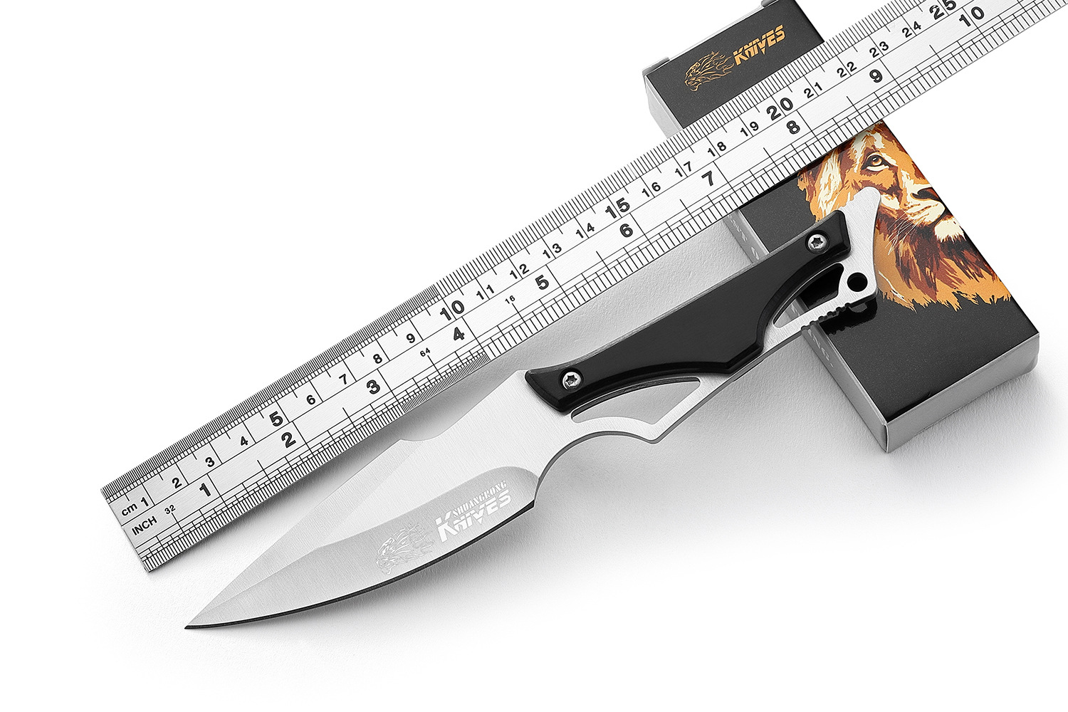 Couteau de survie en Matière 3CR13 - Ref 3398595 Image 1
