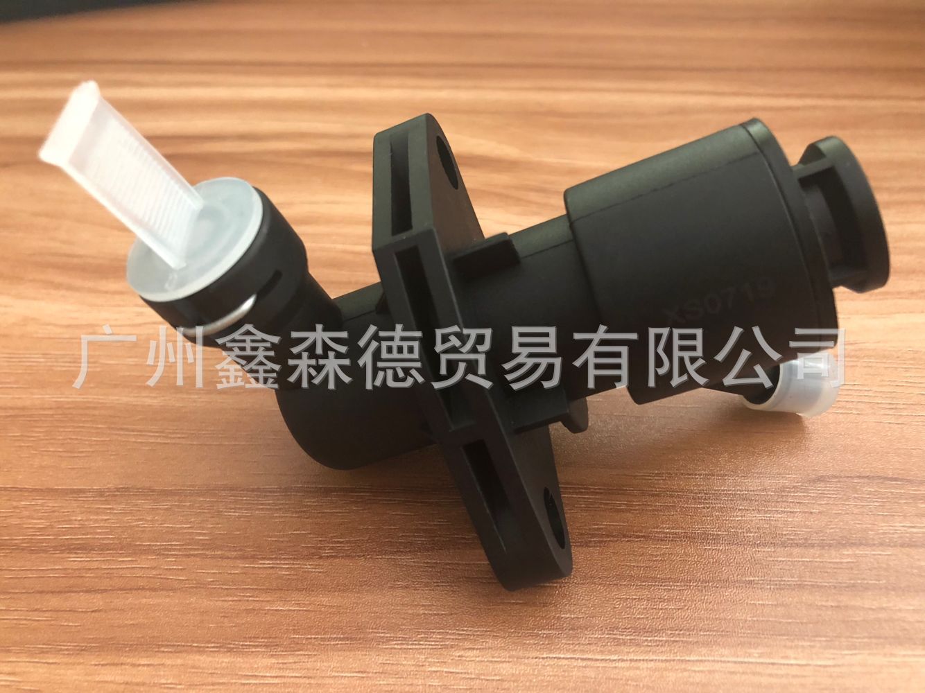 68A196F5F51301E5A9A0DB2A4C55D1