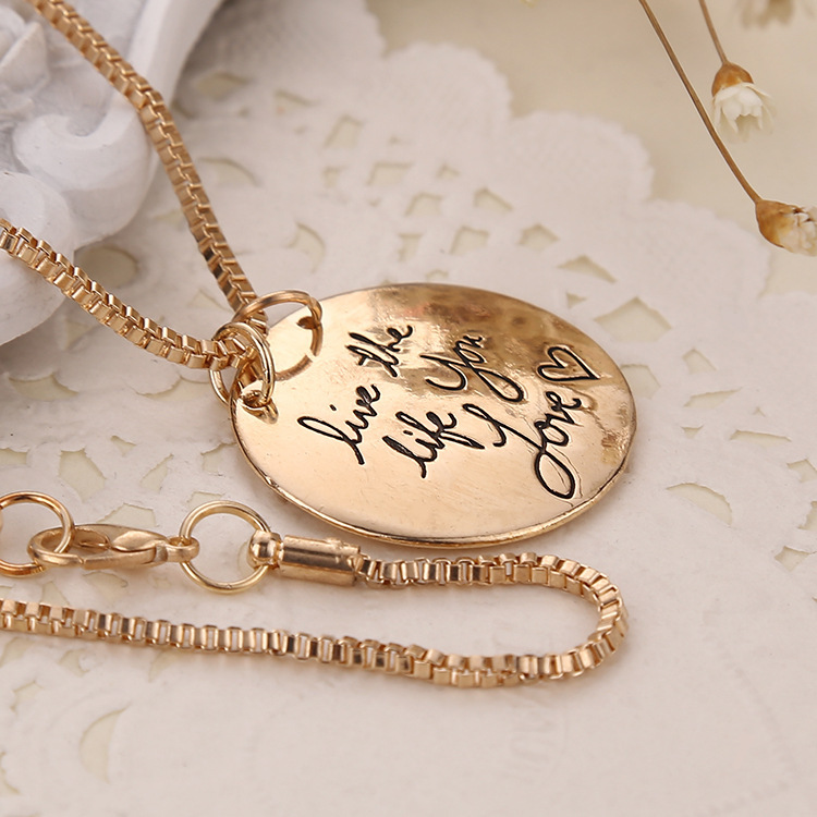 New Fashion Round Letter Tag Live The Life You Love Love Pendant Necklace Wholesale display picture 5