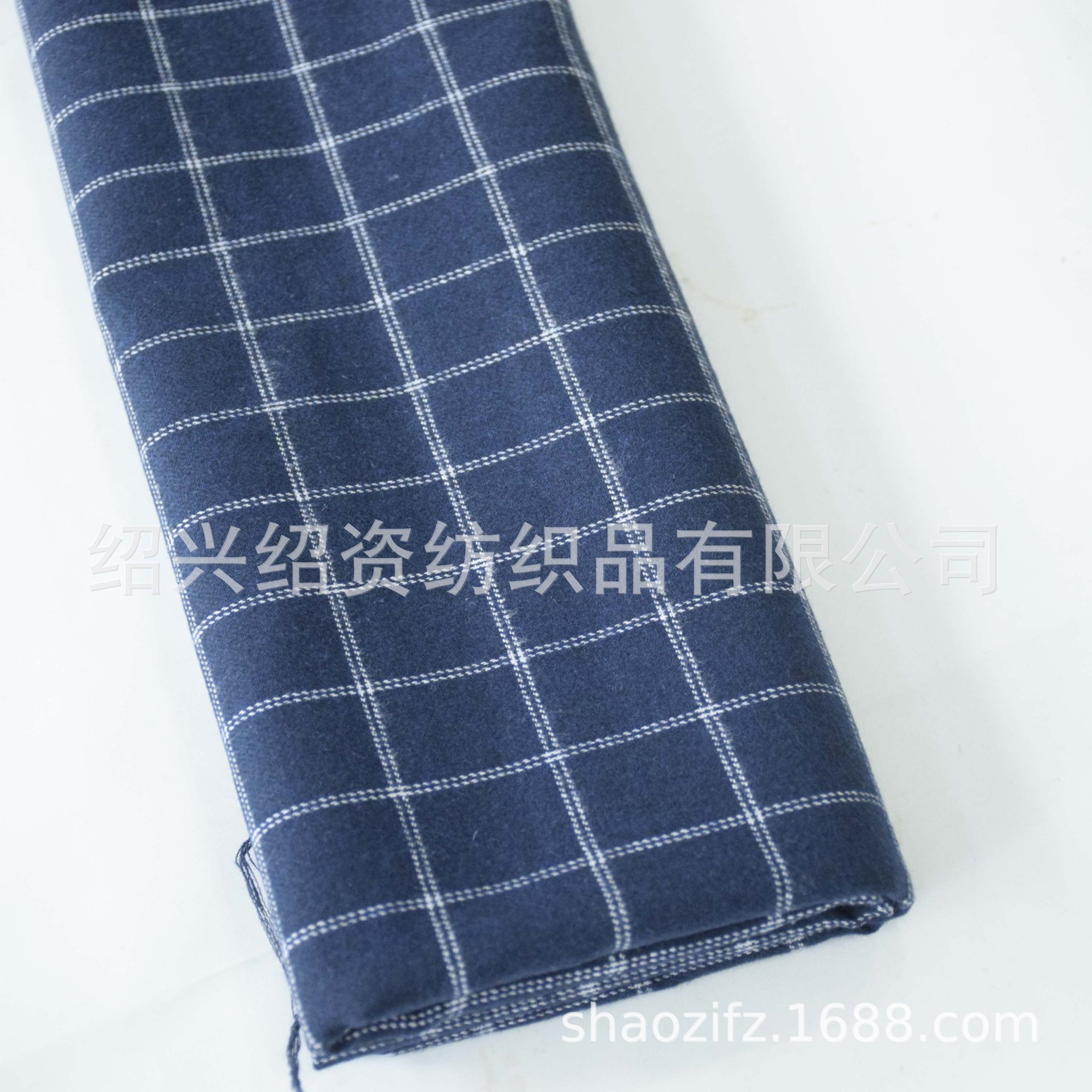 涤棉磨毛色织梭织格子衬衣西服套装连衣裙休闲服鞋帽箱包时装面料