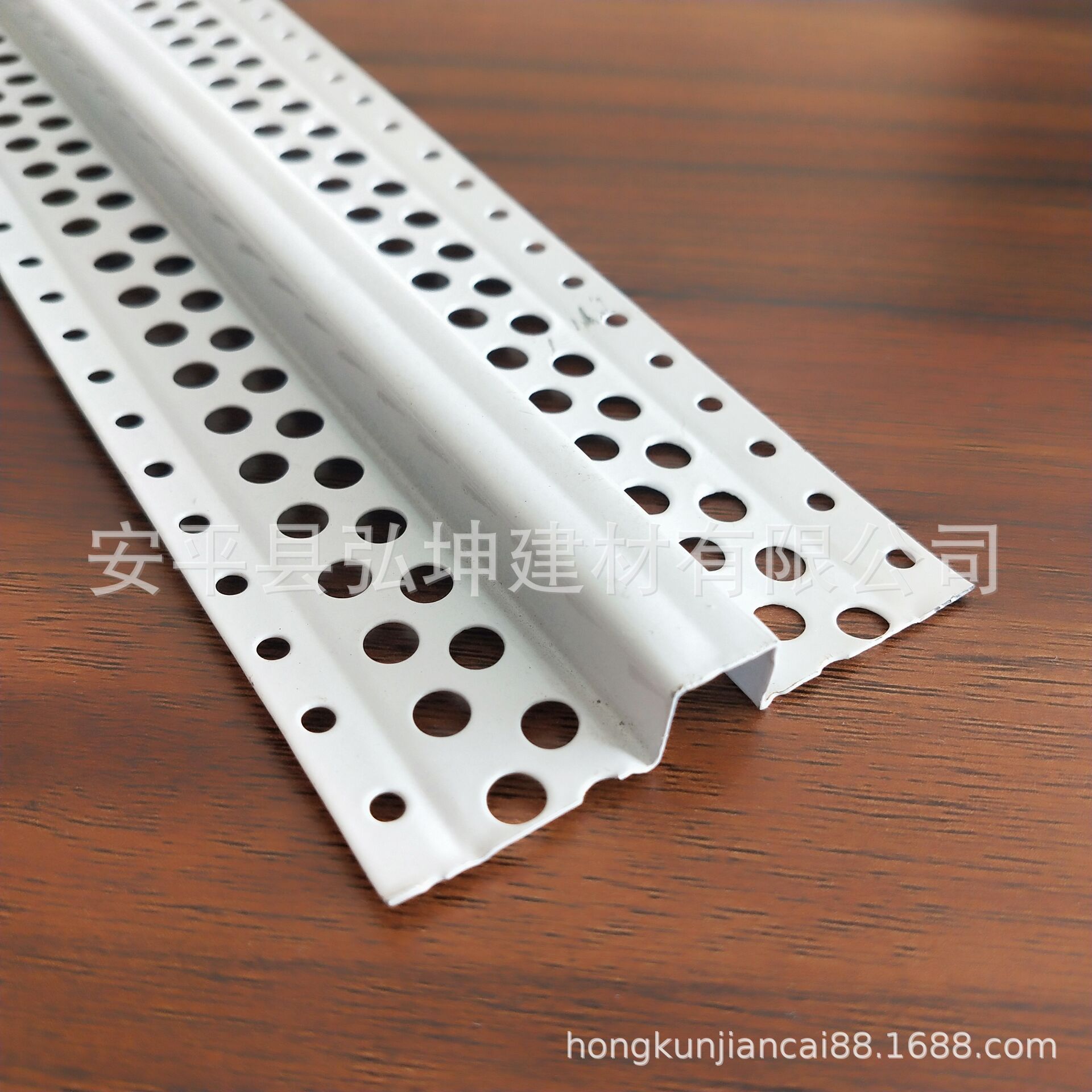供应 金属烤漆工艺槽 U型墙体分割线  白色 10*10mm 质量好