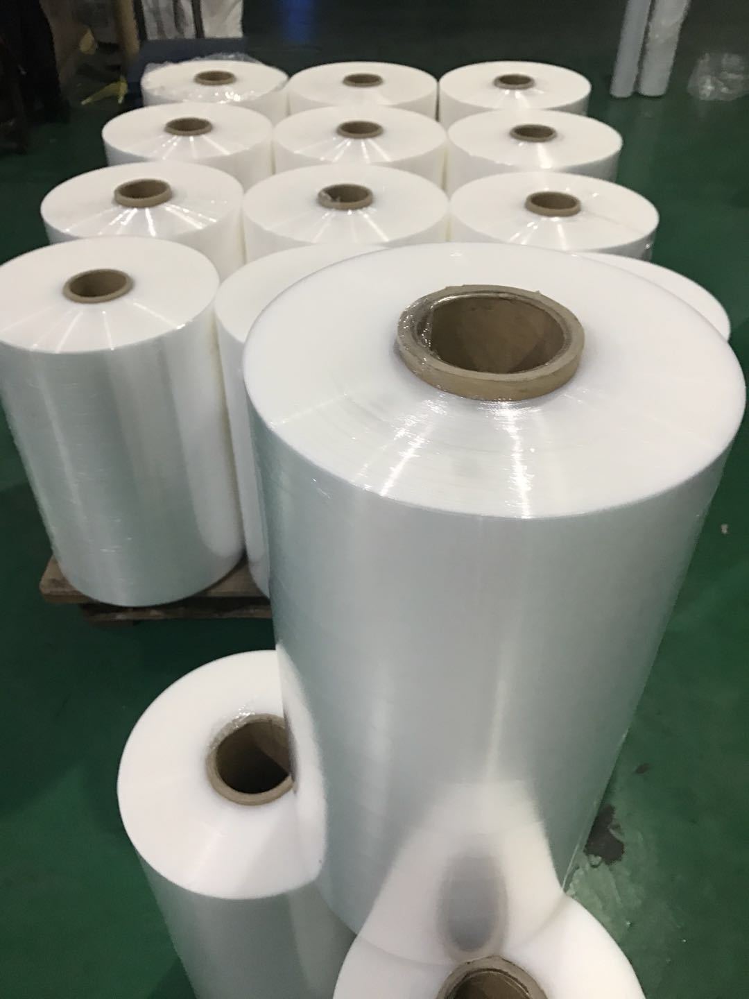 德盛利拉伸膜缠绕膜捆包膜 裹包膜物流膜定 制