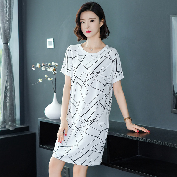 Medium long round neck short sleeve icy silk A-line skirt women’s Korean large stripe knitting dress