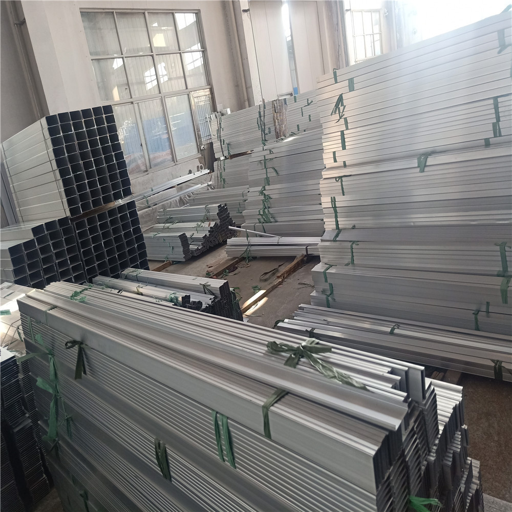 6061铝方管 现货70*70*4mm规格齐全 可切割 发货快